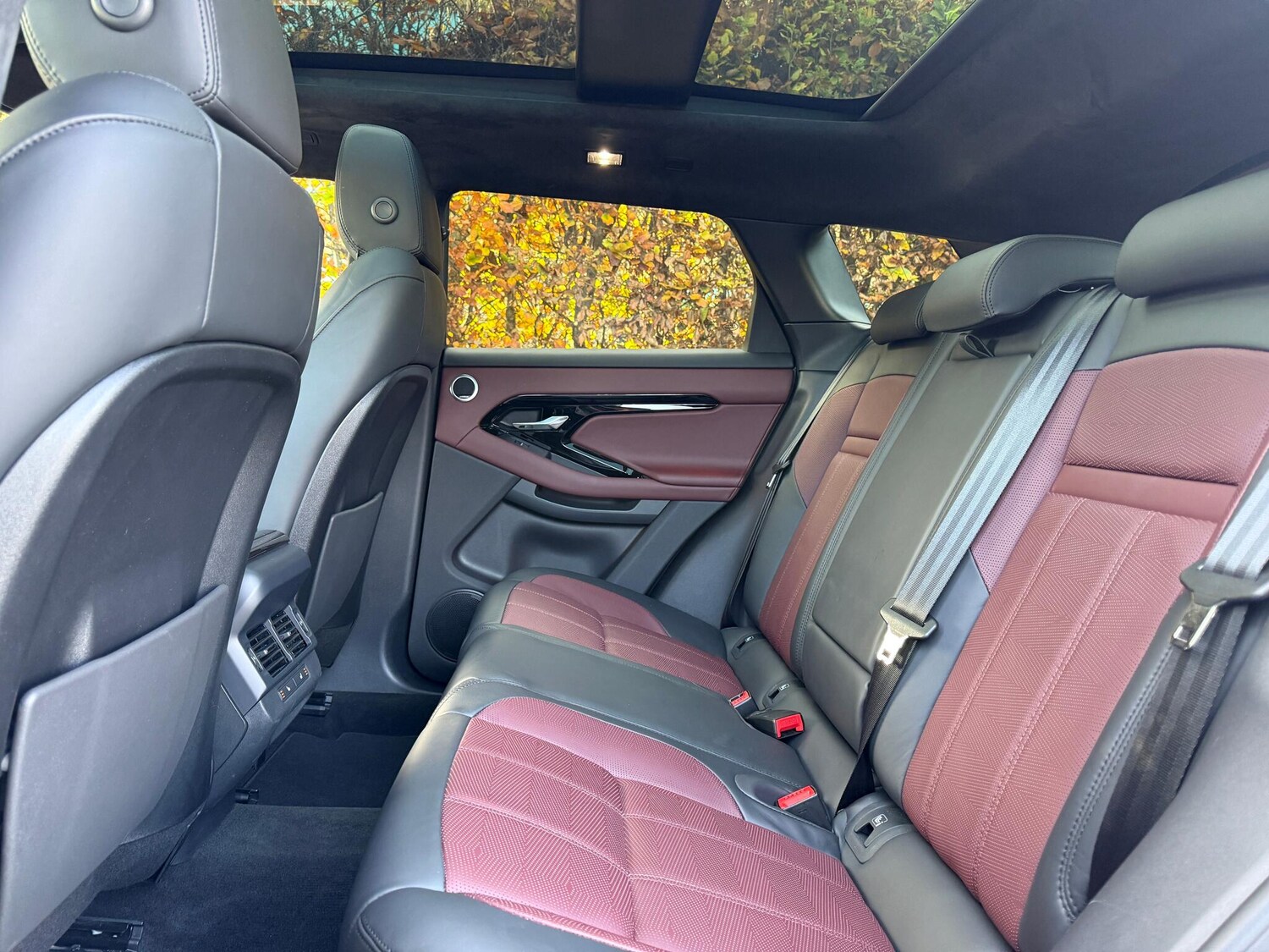 Used Land Rover Range Rover Evoque 2024 for sale - 76573374: Photo 48