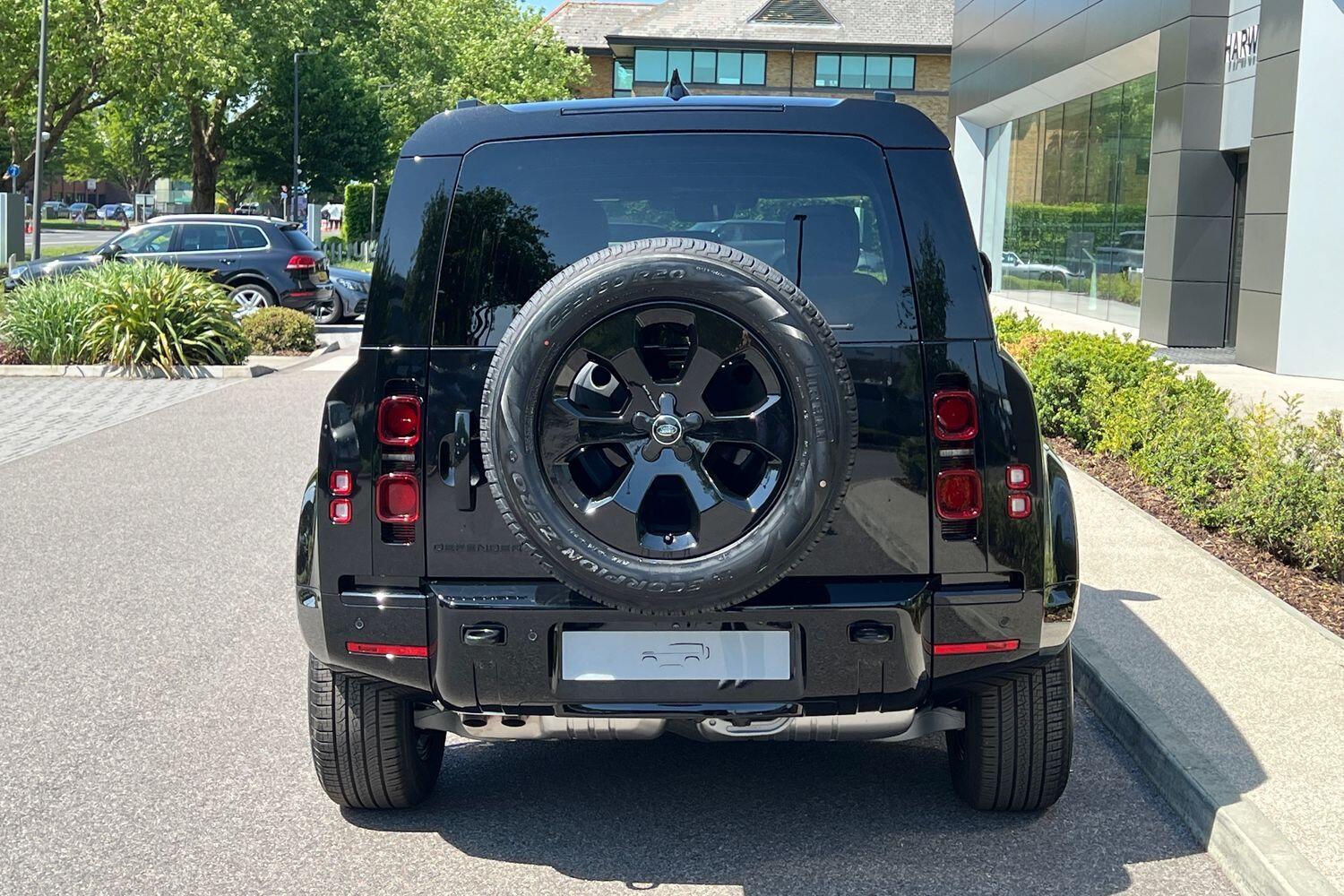 Used Land Rover Defender 2025 for sale - 76952404: Photo 12