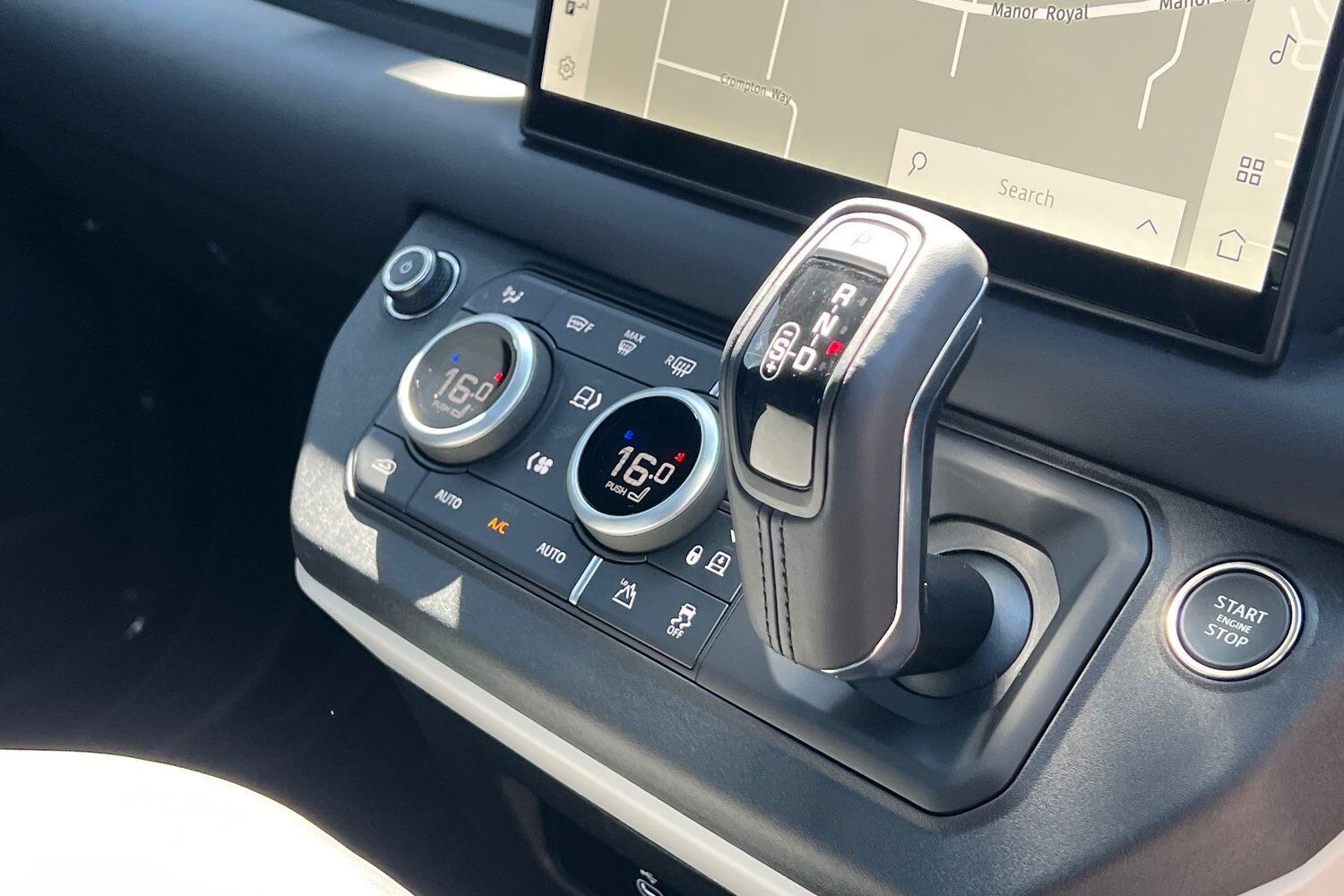 Used Land Rover Defender 2025 for sale - 76952404: Photo 25