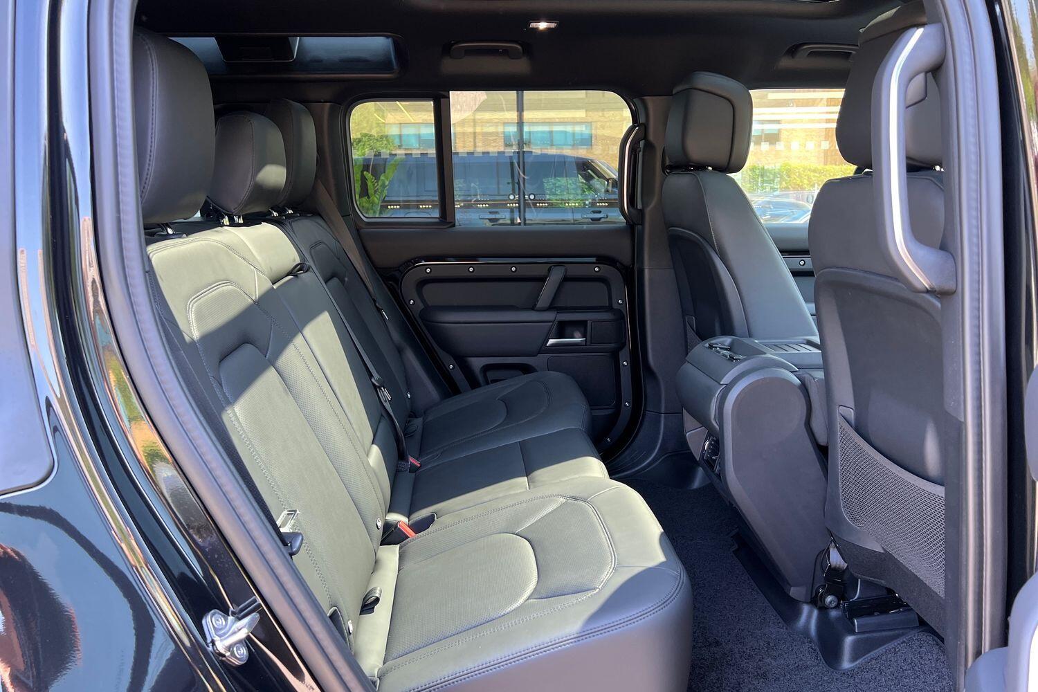 Used Land Rover Defender 2025 for sale - 76952404: Photo 34