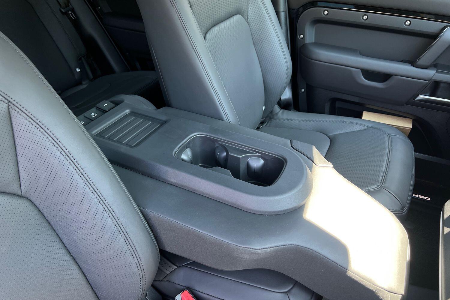 Used Land Rover Defender 2025 for sale - 76952404: Photo 41