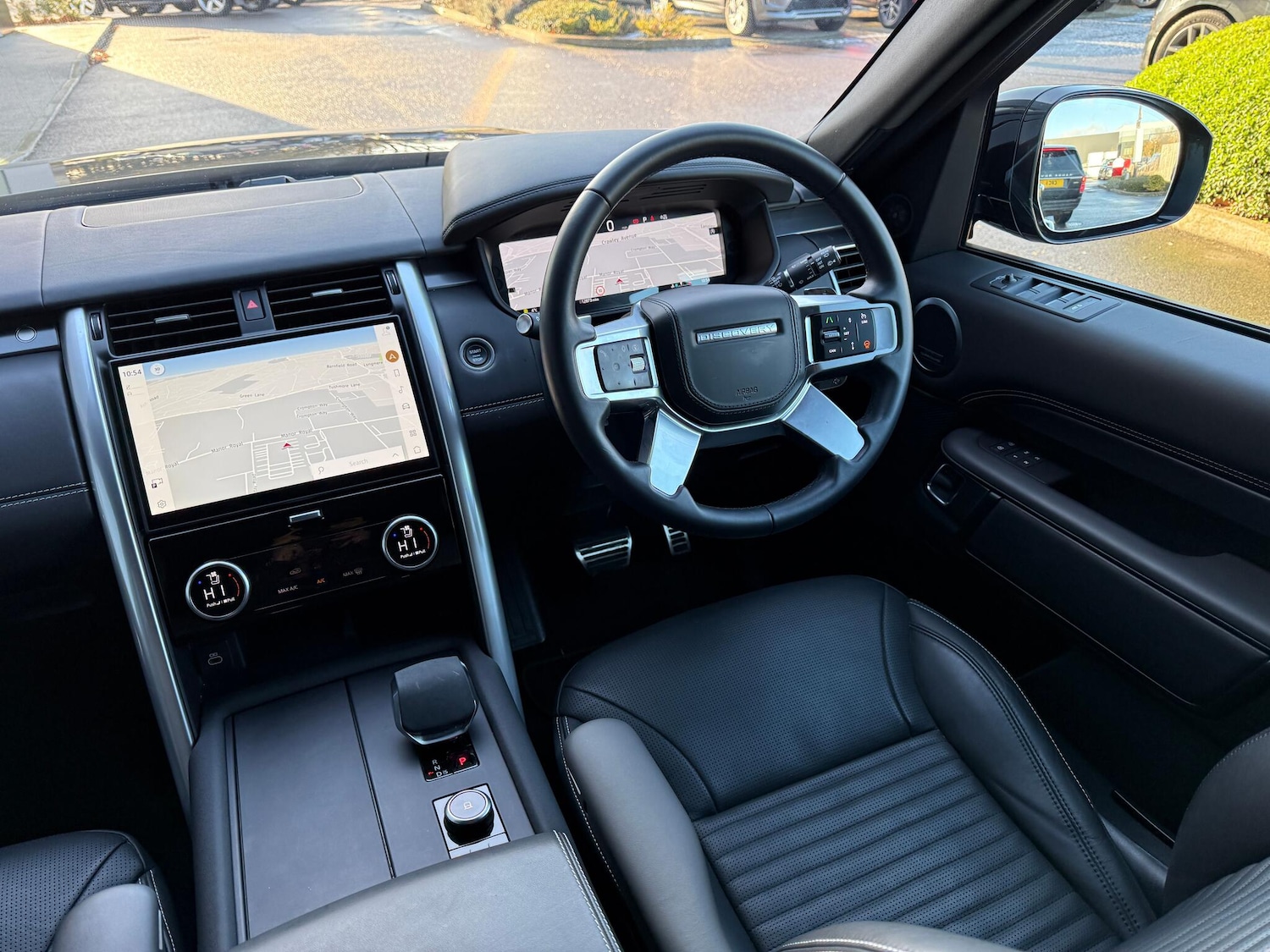 Used Land Rover Discovery 2024 for sale - 77120789: Photo 24