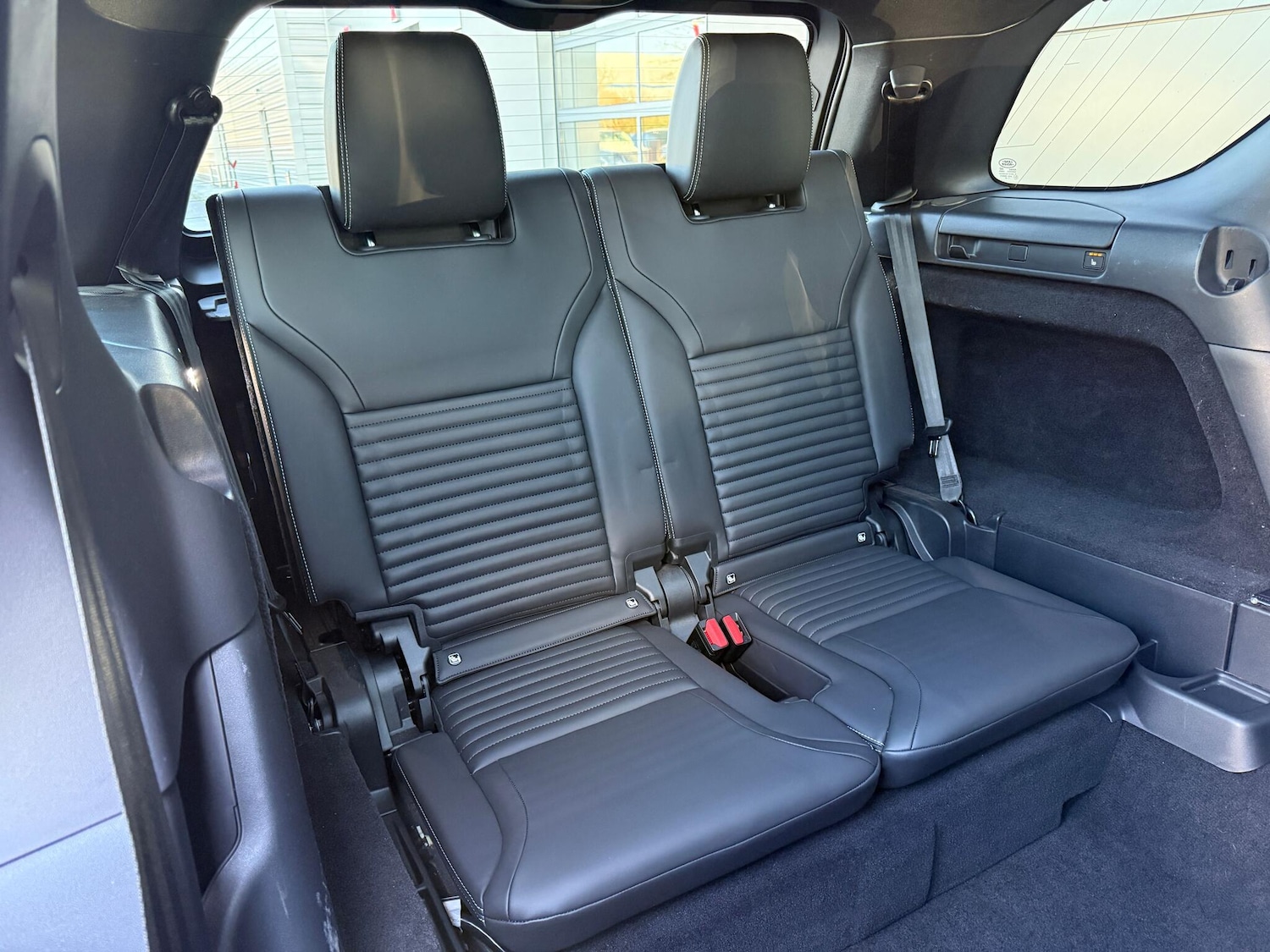 Used Land Rover Discovery 2024 for sale - 77120789: Photo 26