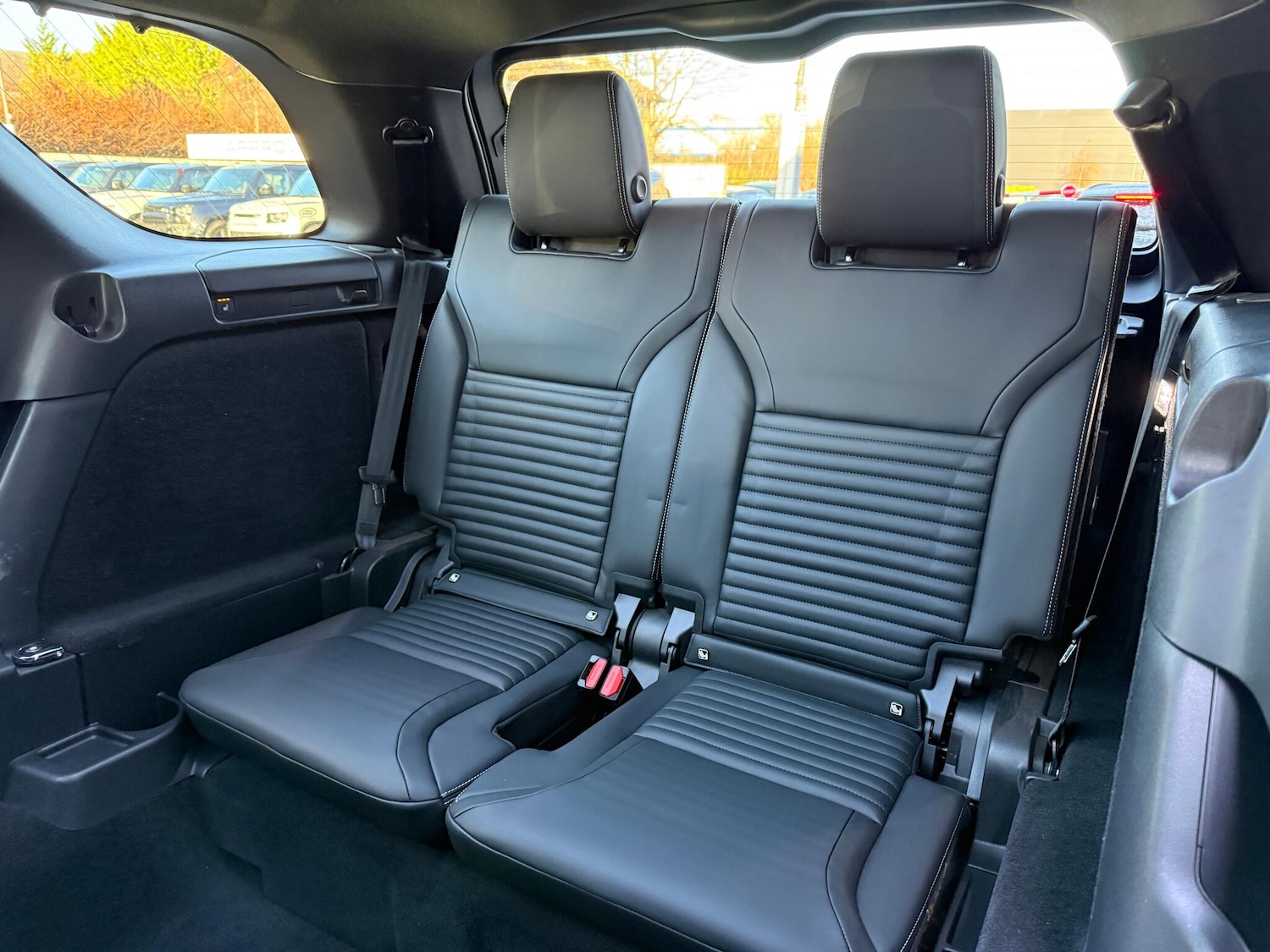 Used Land Rover Discovery 2024 for sale - 77120789: Photo 27