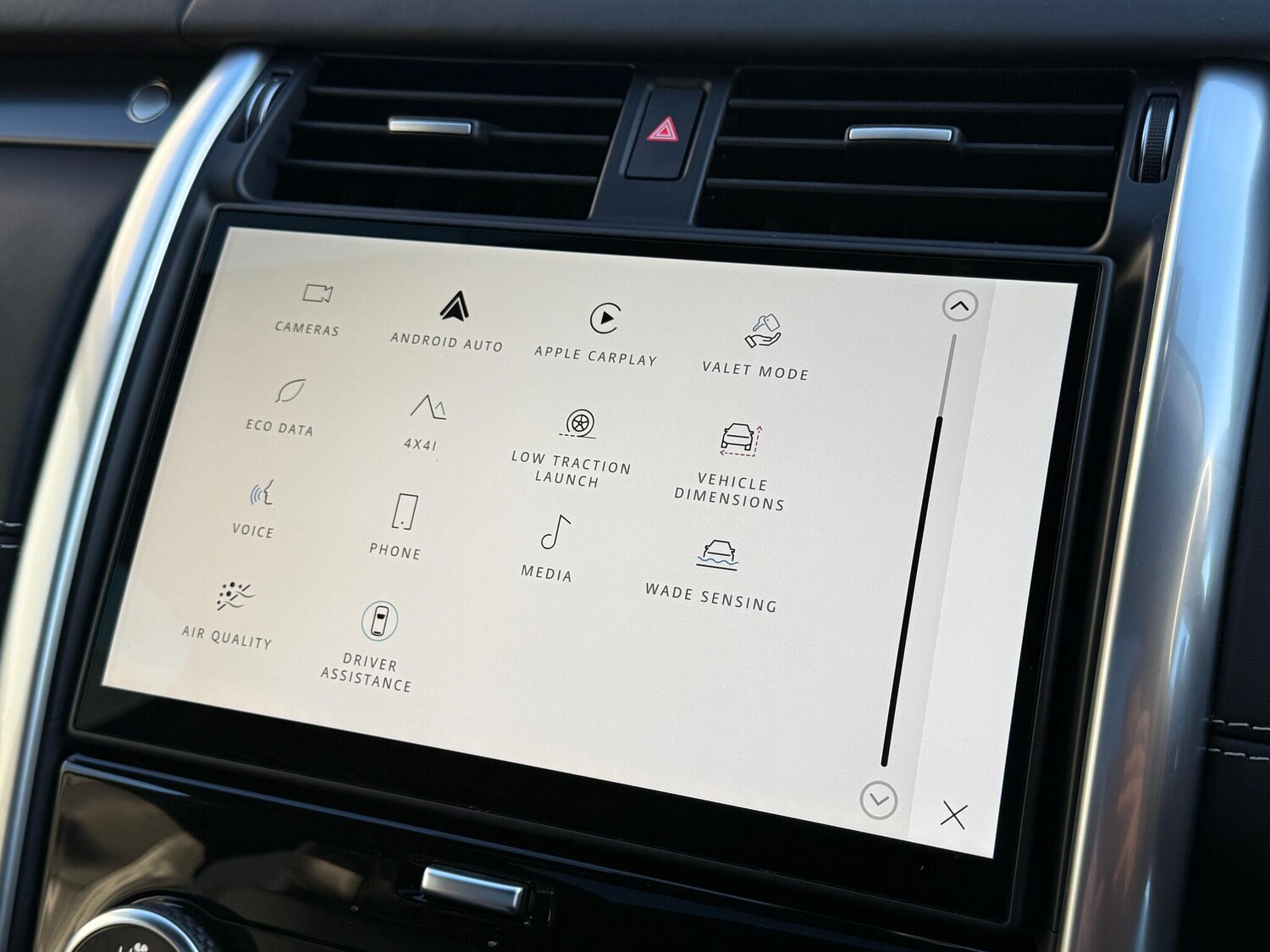 Used Land Rover Discovery 2024 for sale - 77120789: Photo 43