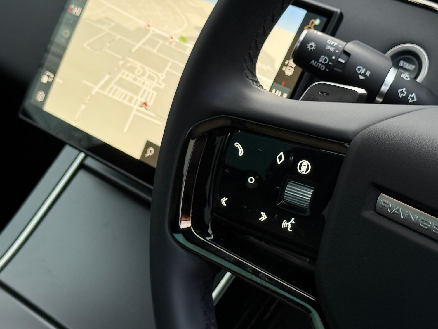 Used Land Rover Range Rover Evoque 2025 for sale - 76226188: Photo 36