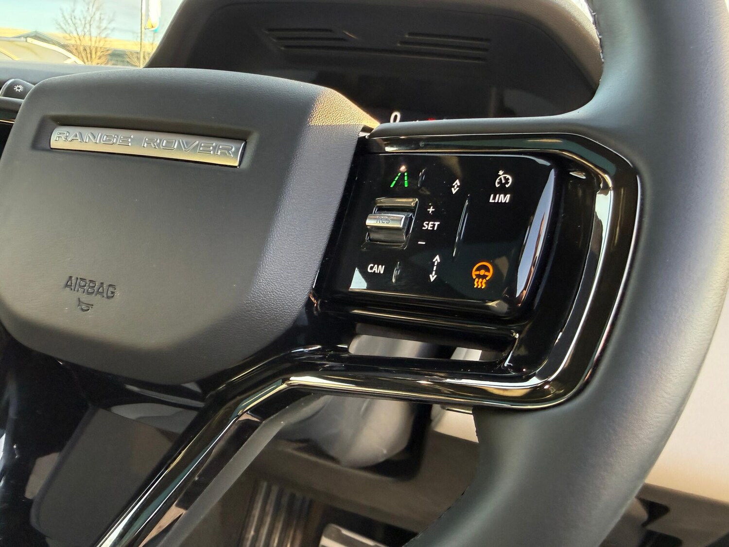 Used Land Rover Range Rover Evoque 2025 for sale - 77028912: Photo 38