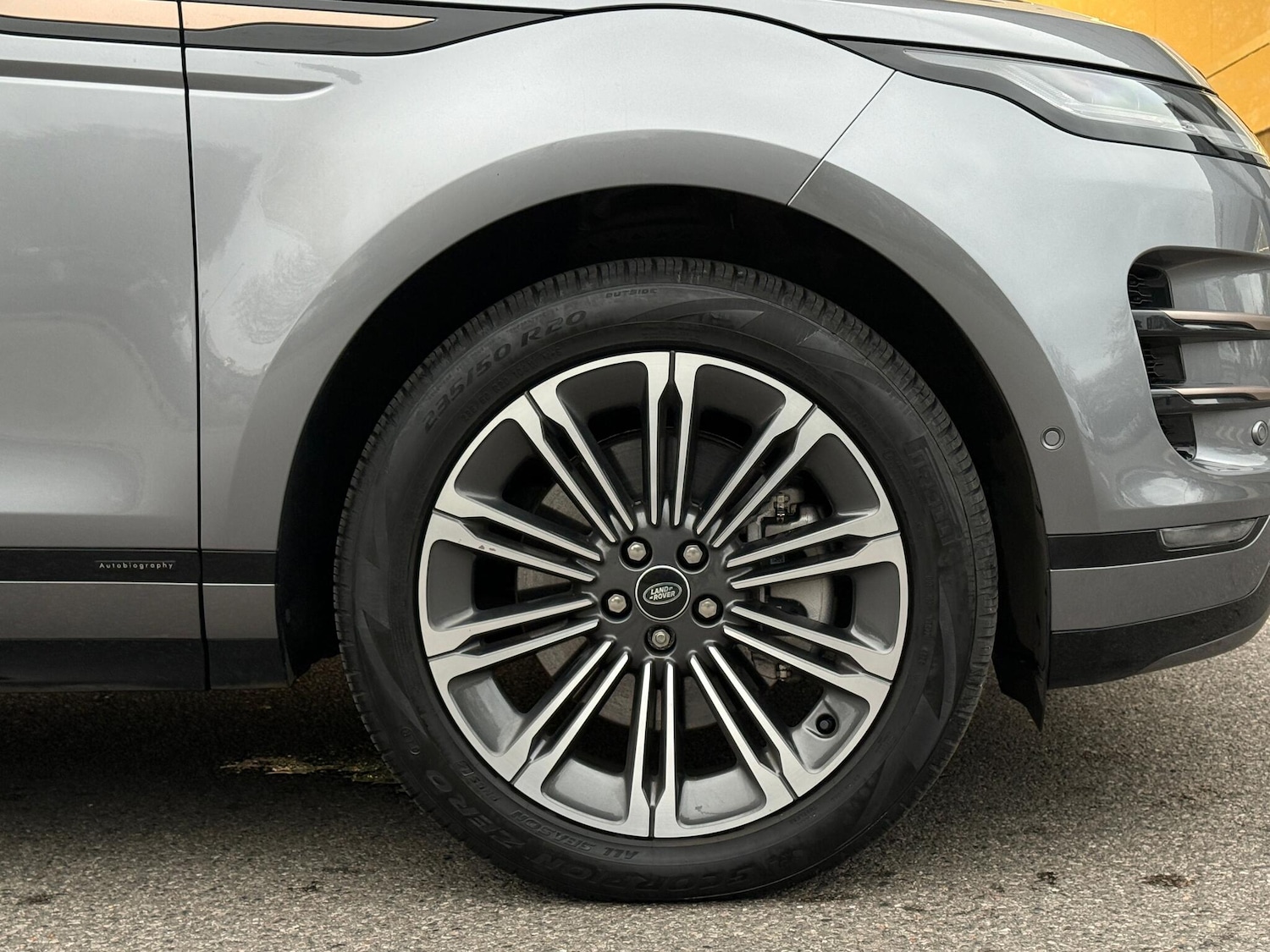 Used Land Rover Range Rover Evoque 2025 for sale - 76512675: Photo 21