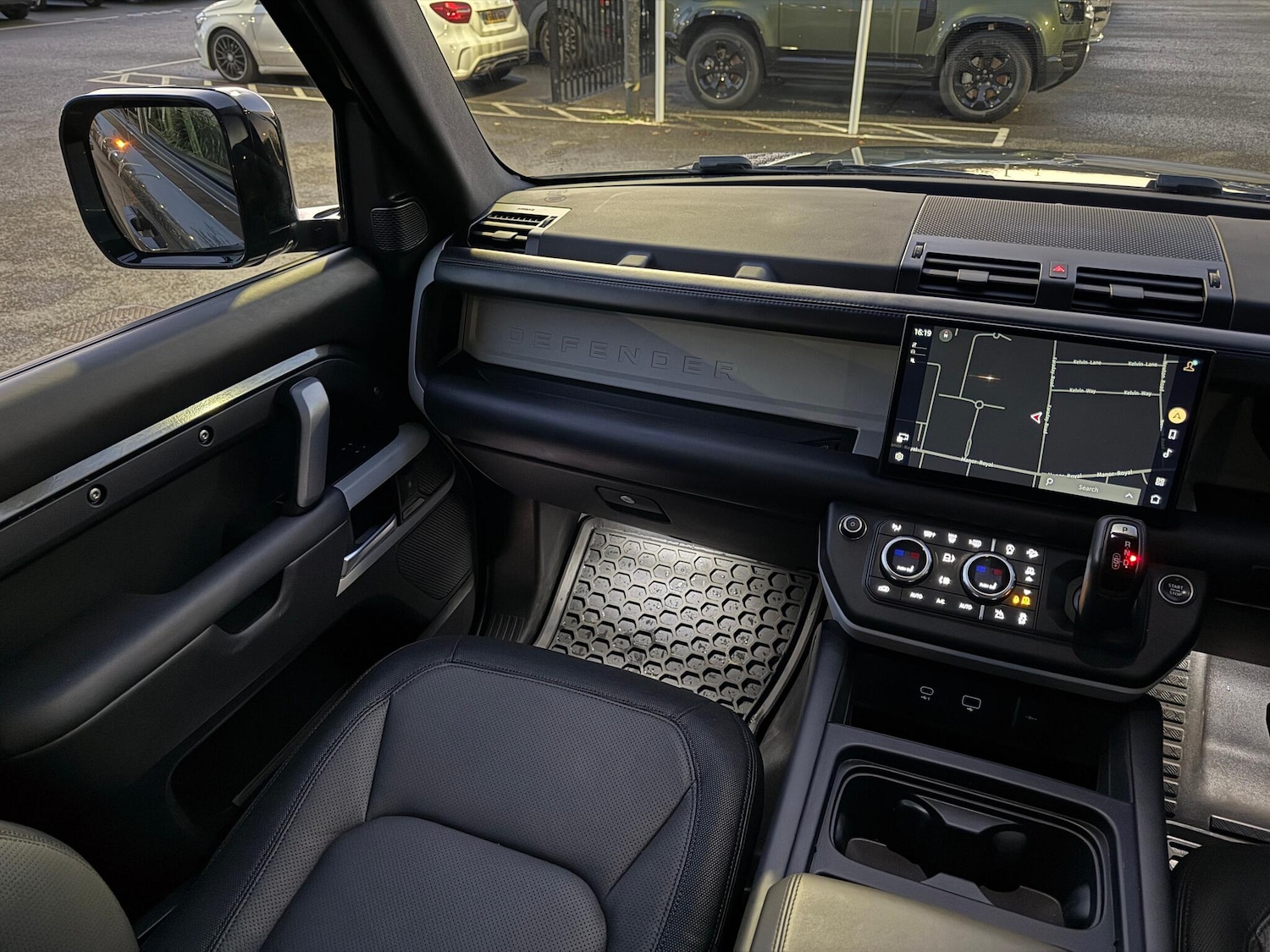 Used Land Rover Defender 2023 for sale - 77016436: Photo 20