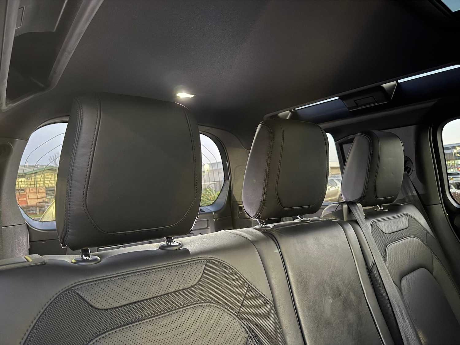 Used Land Rover Defender 2023 for sale - 77016436: Photo 29