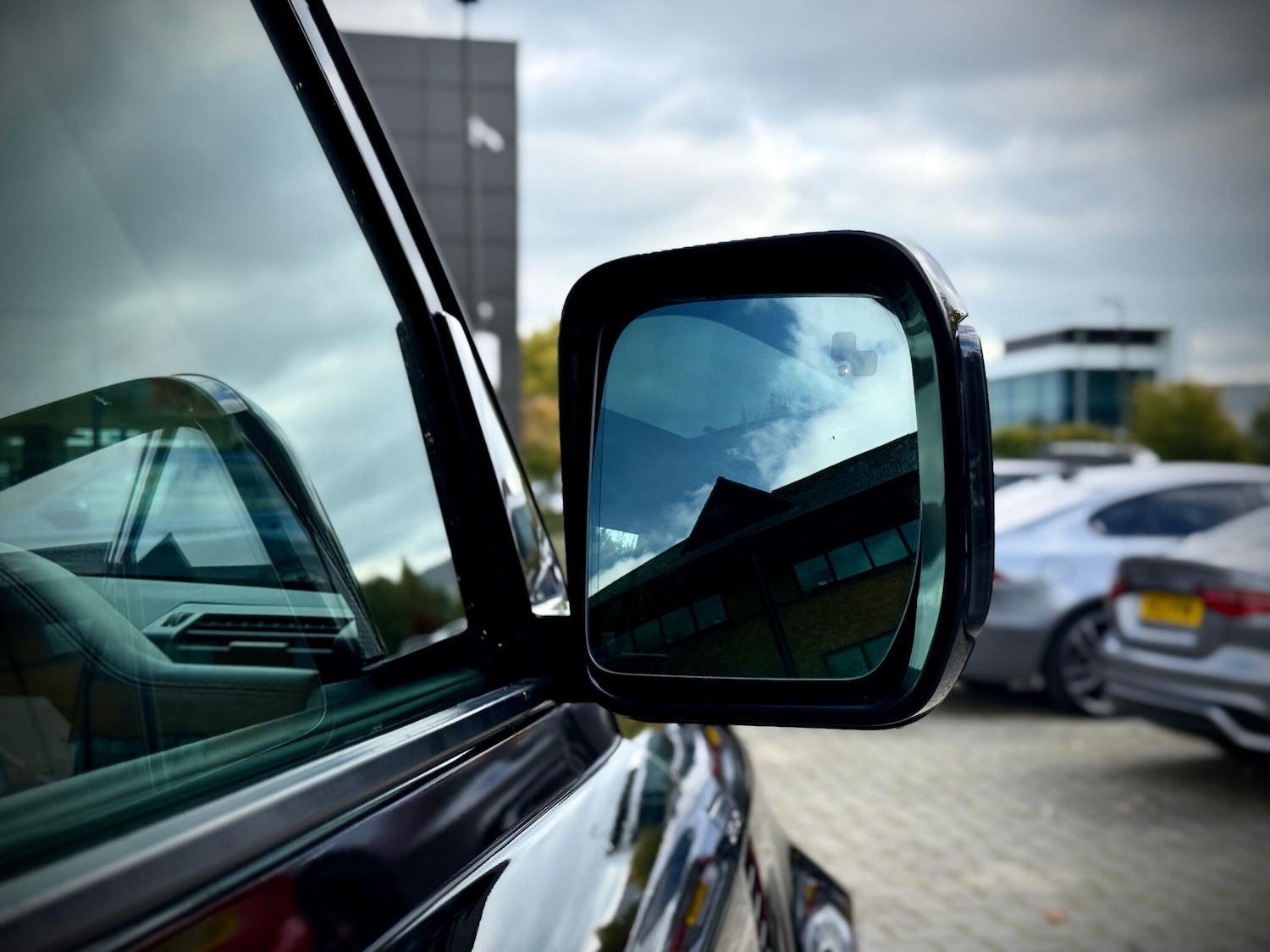 Used Land Rover Defender 110 2023 for sale - 76432452: Photo 17