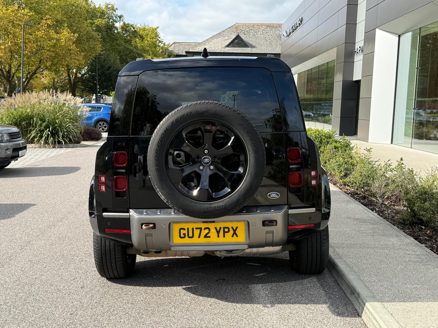 Used Land Rover Defender 110 2023 for sale - 76432452: Photo 19