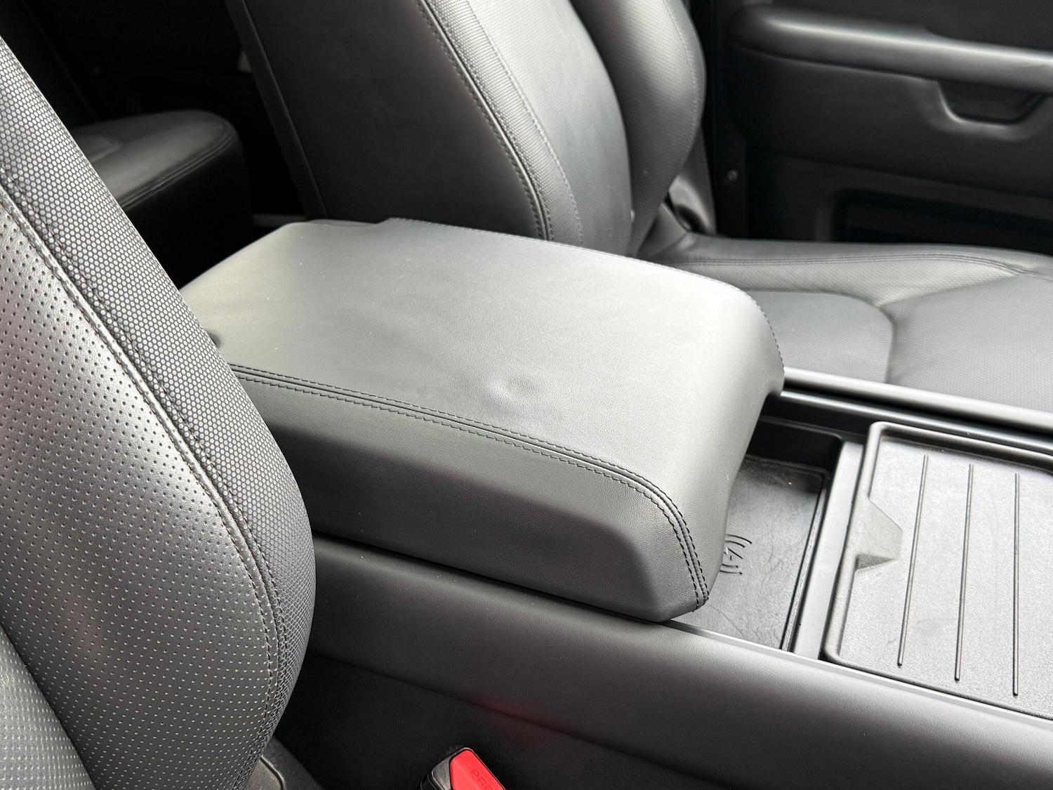 Used Land Rover Defender 110 2023 for sale - 76432452: Photo 54