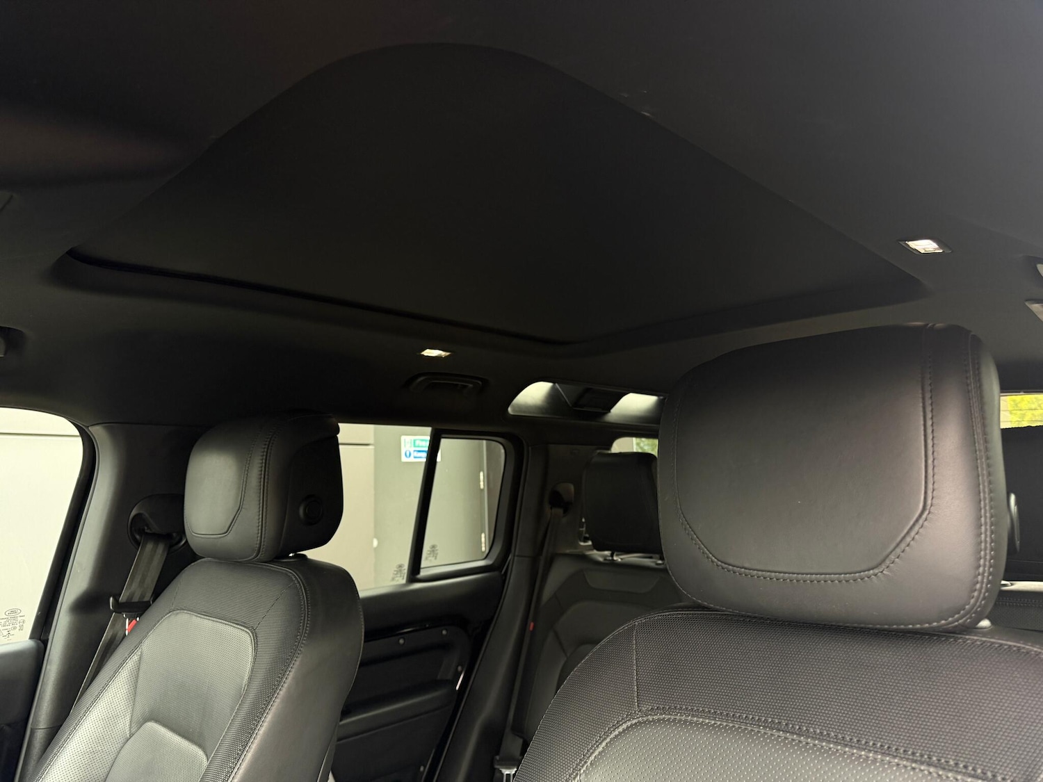 Used Land Rover Defender 110 2023 for sale - 76432452: Photo 57