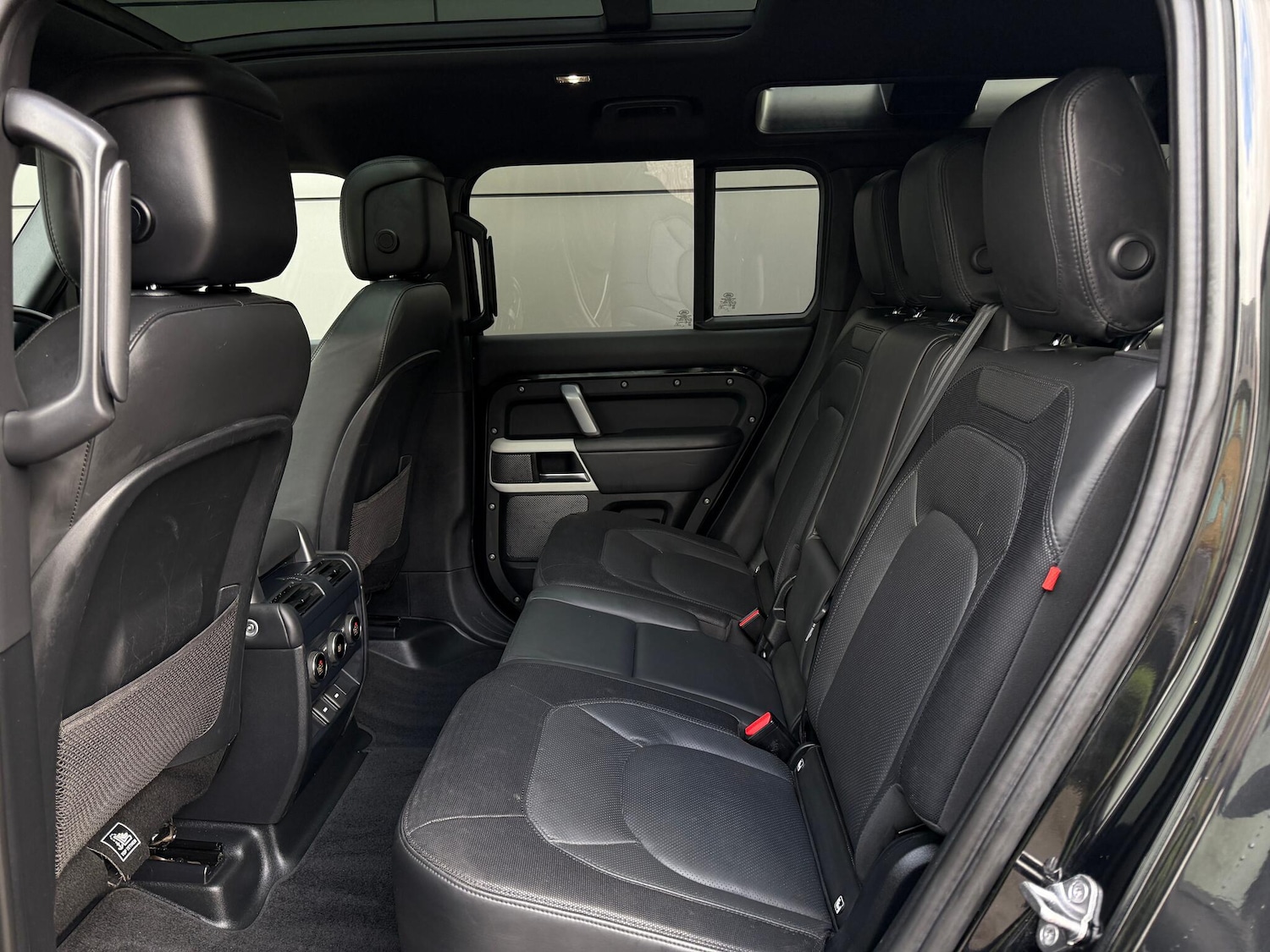 Used Land Rover Defender 110 2023 for sale - 76432452: Photo 58