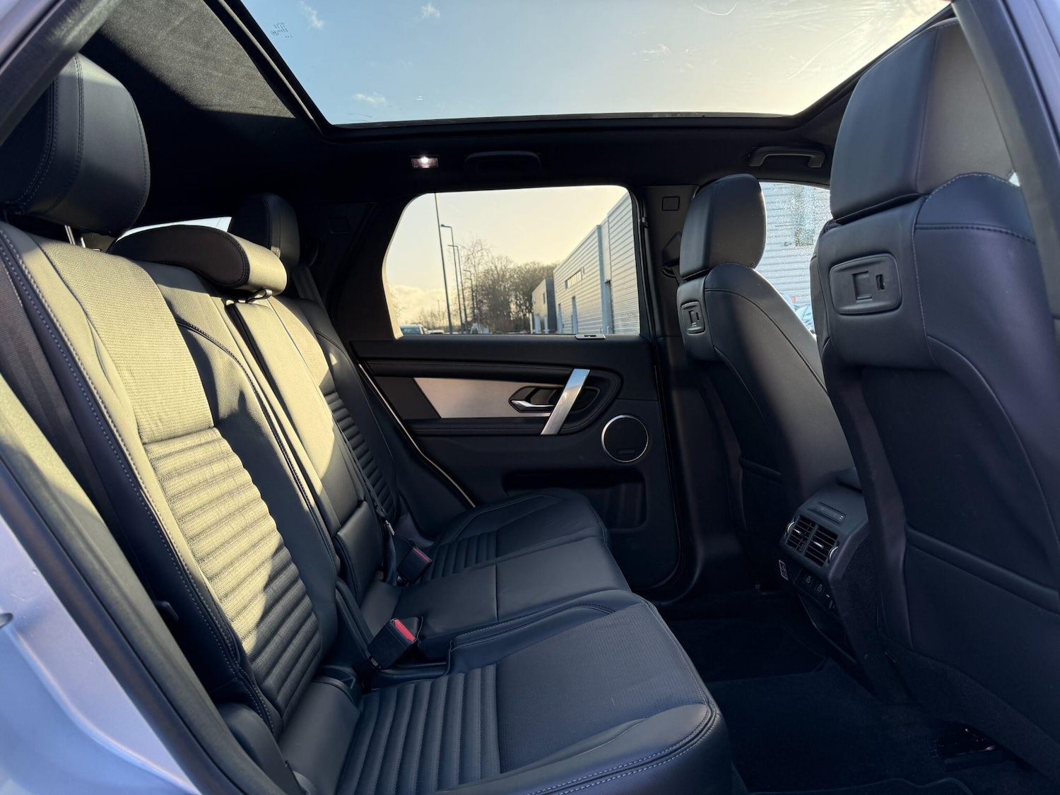 Used Land Rover Discovery Sport for sale - 77016451: Photo 32