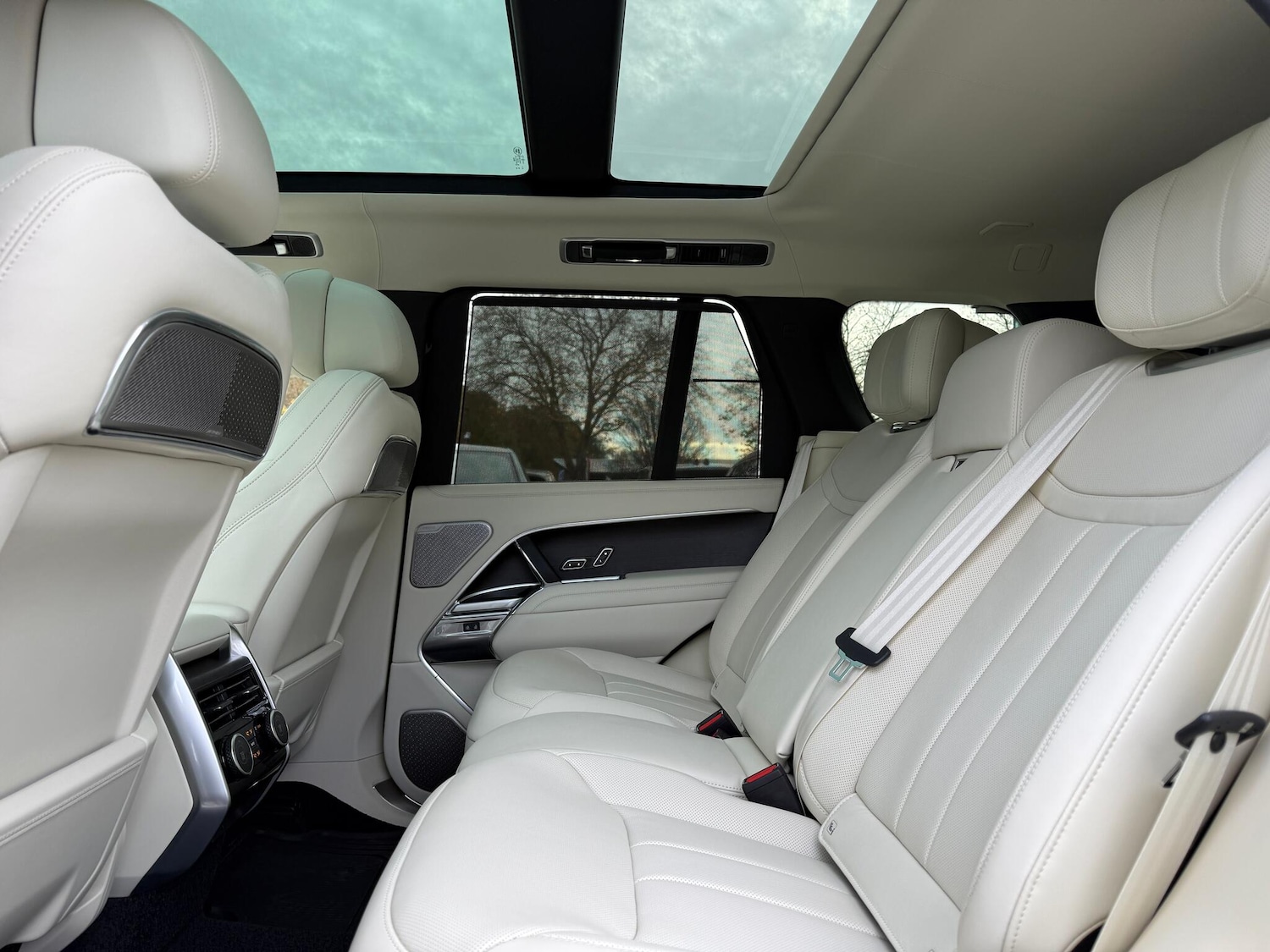 Used Land Rover Range Rover 2024 for sale - 76573528: Photo 54