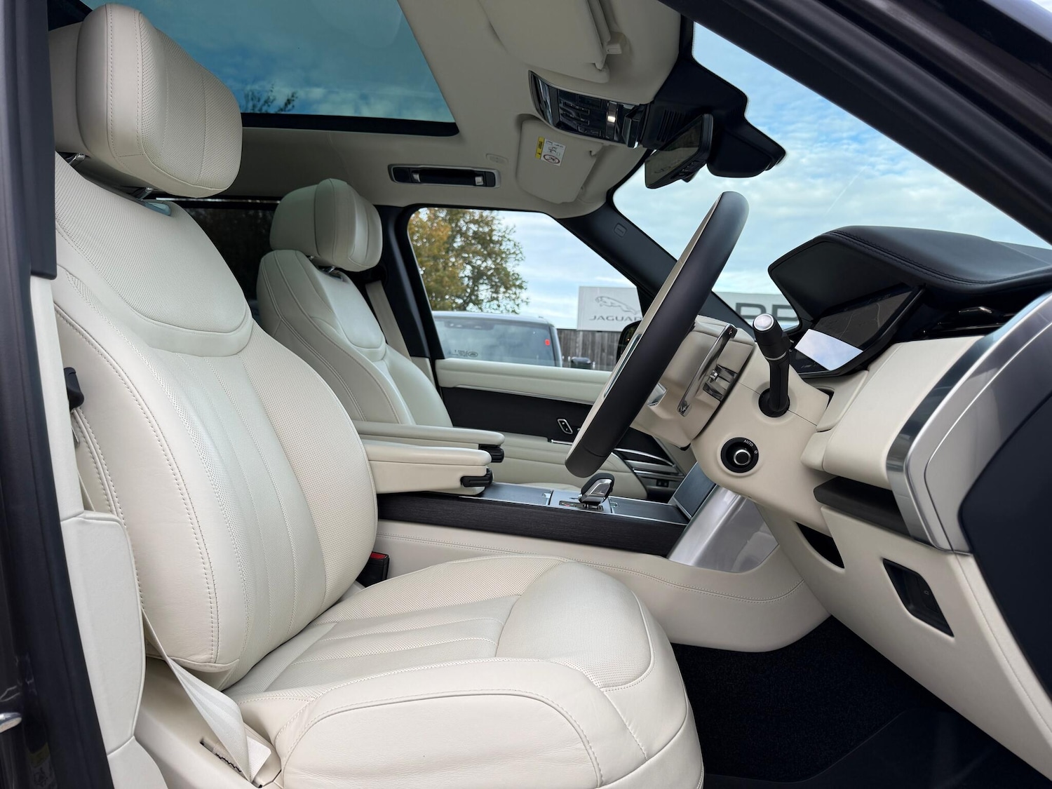 Used Land Rover Range Rover 2024 for sale - 76573528: Photo 55