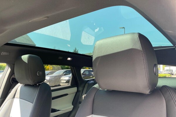 Used Land Rover Range Rover Evoque 2025 for sale - 76214295: Photo 5