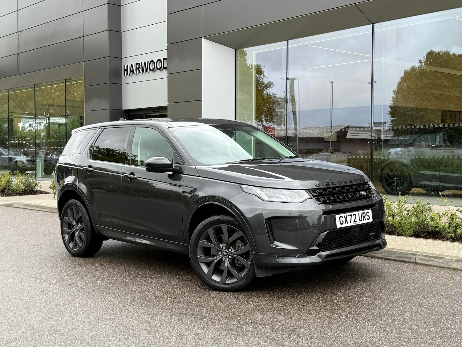 Used Land Rover Discovery Sport 2022 for sale - 76644981: Photo 1