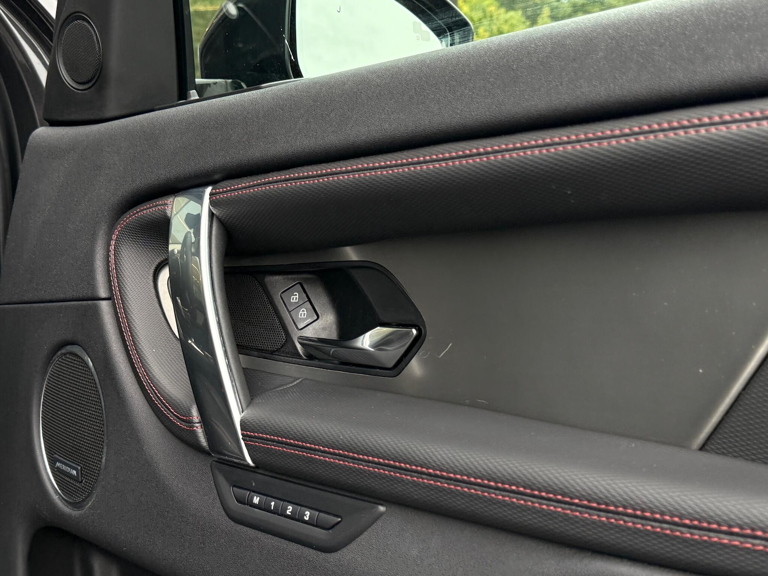 Used Land Rover Discovery Sport 2022 for sale - 76644981: Photo 27