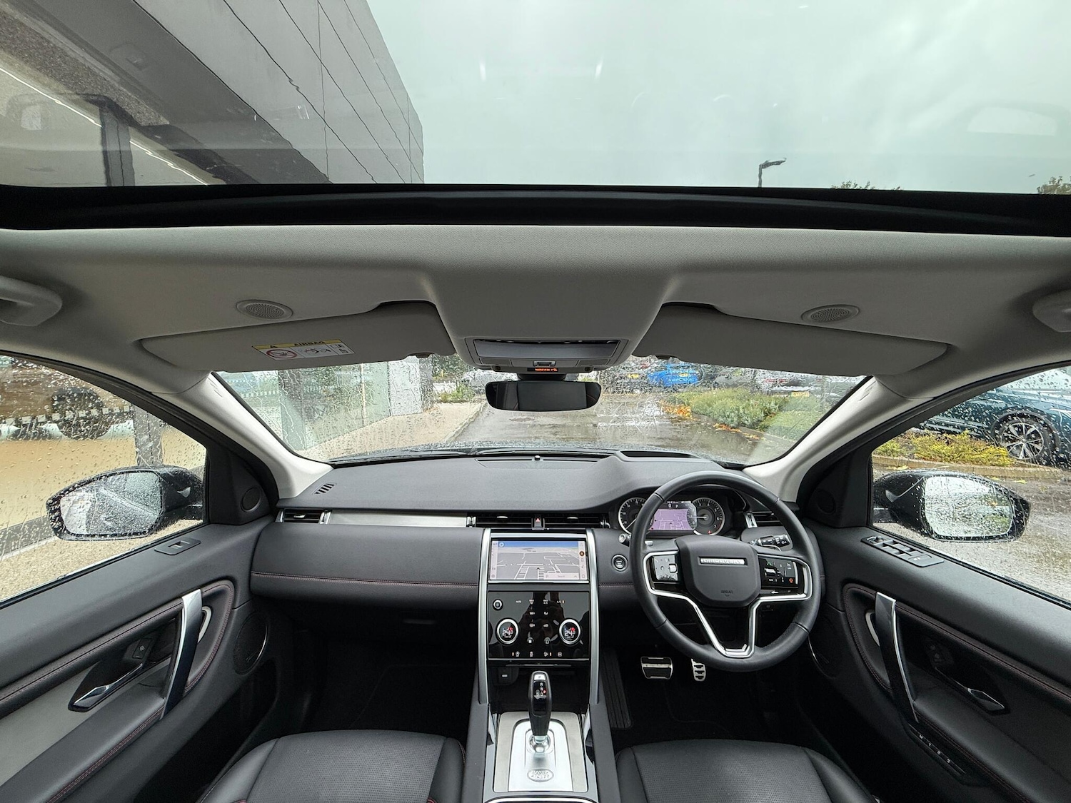 Used Land Rover Discovery Sport 2022 for sale - 76644981: Photo 4