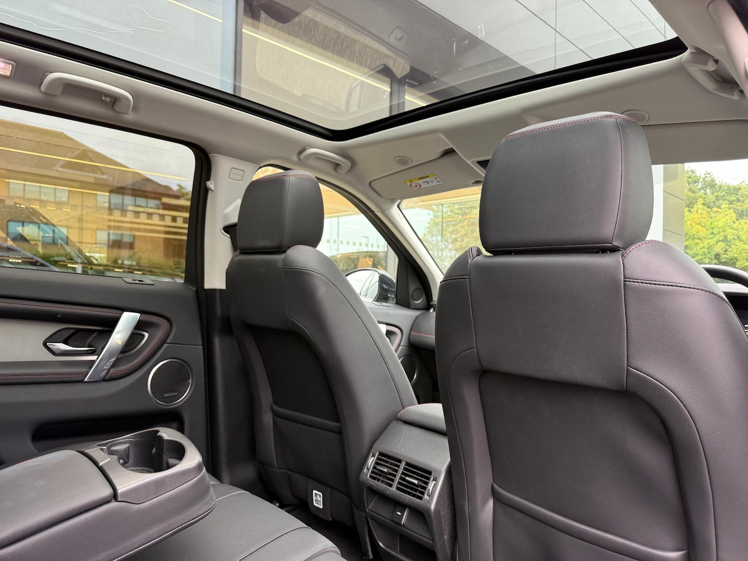 Used Land Rover Discovery Sport 2022 for sale - 76644981: Photo 41