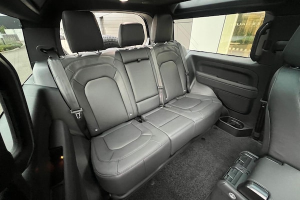 Used Land Rover Defender 90 2024 for sale - 75140410: Photo 30