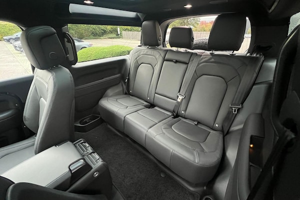 Used Land Rover Defender 90 2024 for sale - 75140410: Photo 38