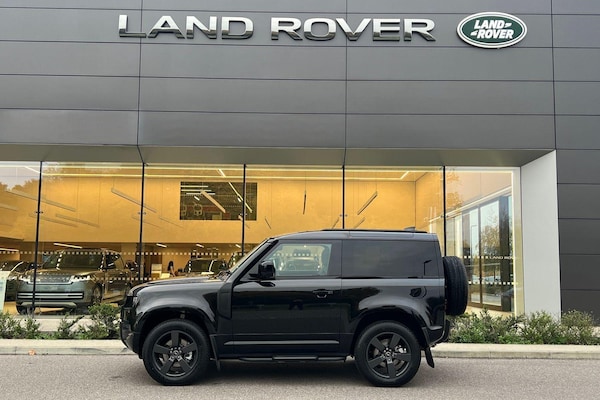 Used Land Rover Defender 90 2024 for sale - 75140410: Photo 9