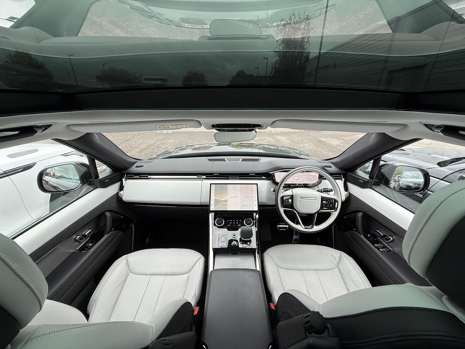 Used Land Rover Range Rover Sport 2023 for sale - 76424610: Photo 3