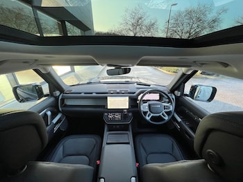 Used Land Rover Defender 130 2025 for sale - 76189674: Photo