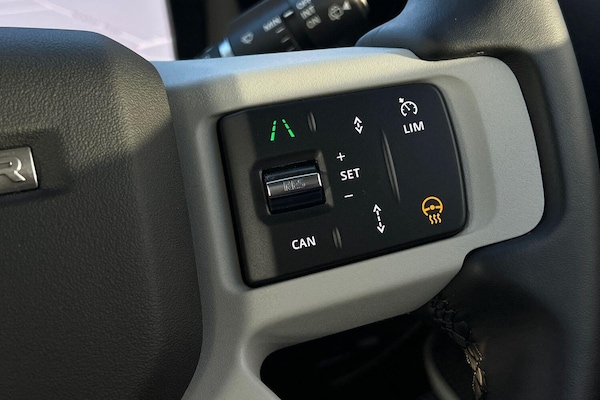 Used Land Rover Defender 130 2025 for sale - 76189674: Photo 56