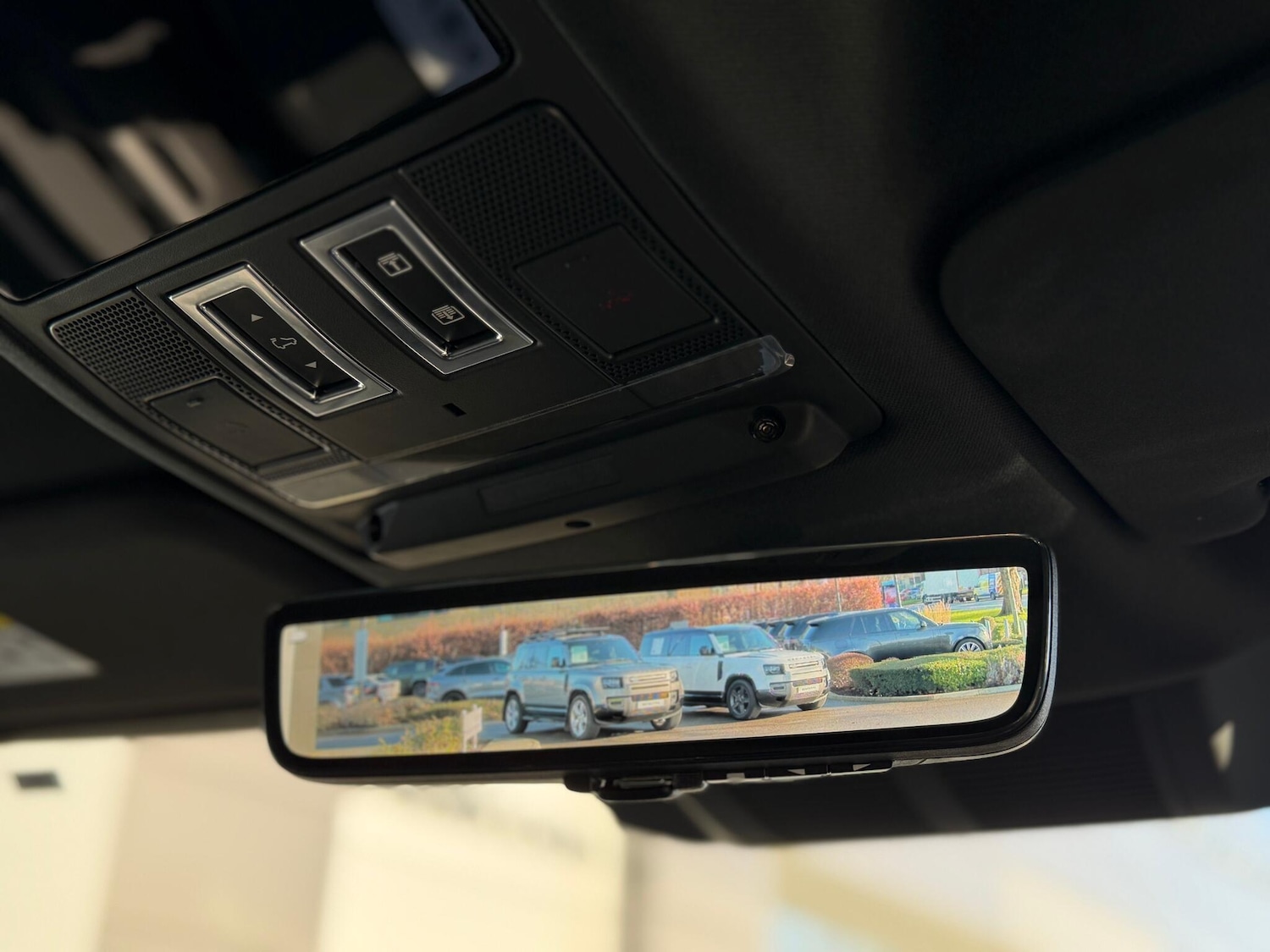 Used Land Rover Defender 2022 for sale - 77130863: Photo 24