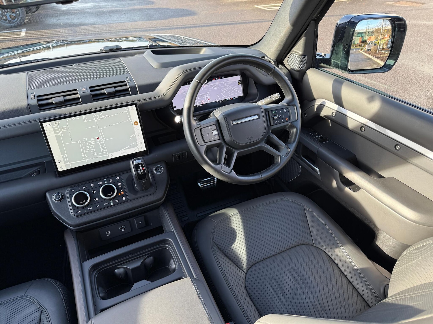 Used Land Rover Defender 2022 for sale - 77130863: Photo 29