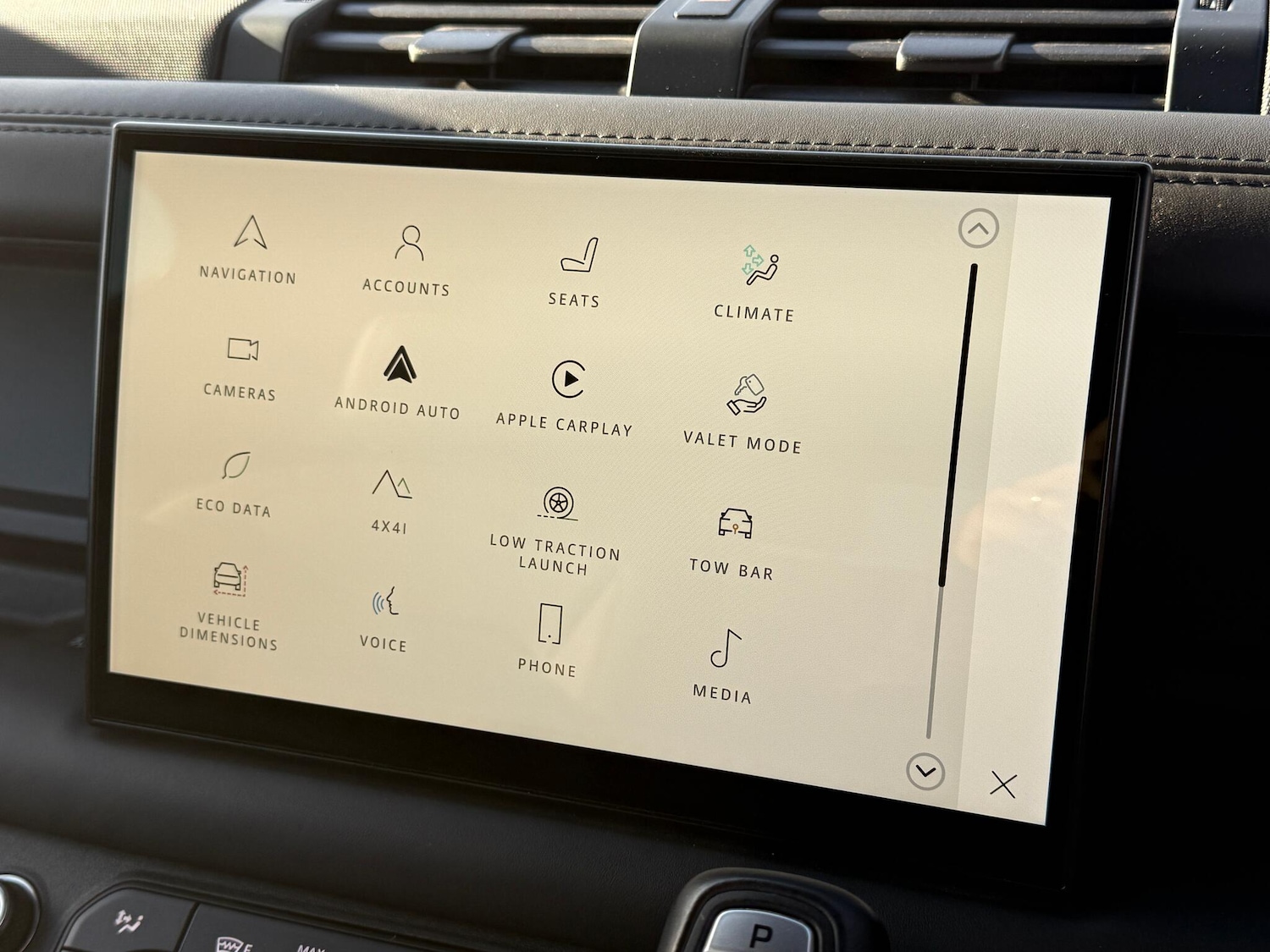 Used Land Rover Defender 2022 for sale - 77130863: Photo 34