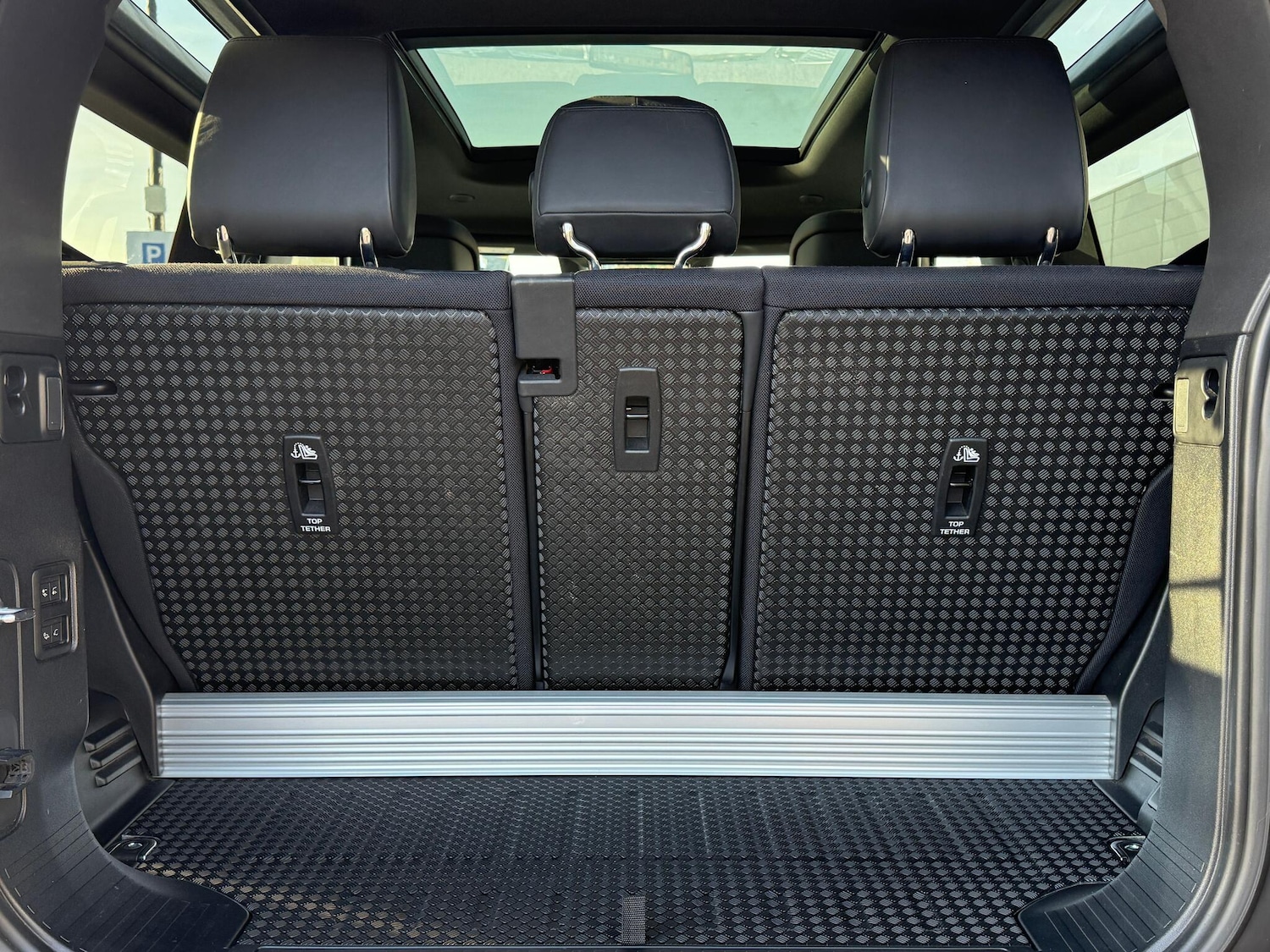 Used Land Rover Defender 2022 for sale - 77130863: Photo 41