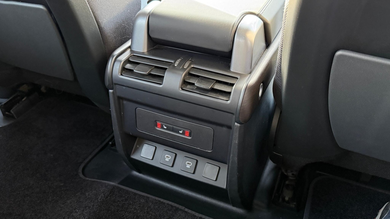 Used Land Rover Defender 2022 for sale - 77130863: Photo 45