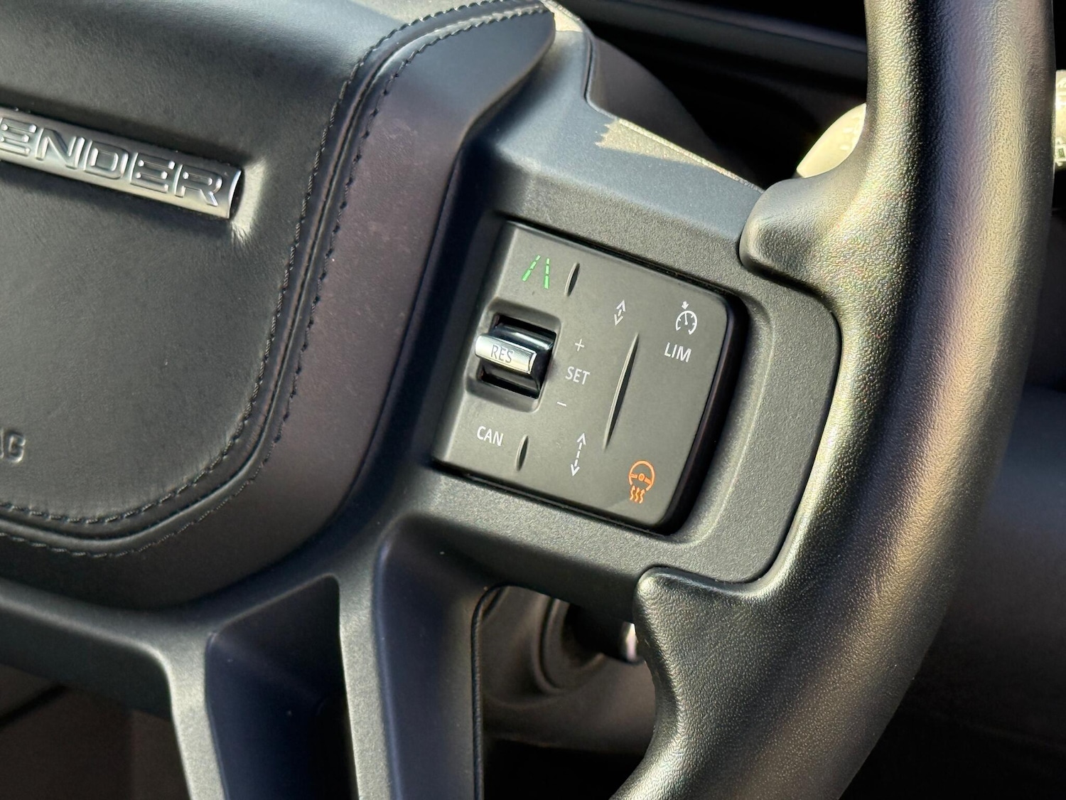 Used Land Rover Defender 2022 for sale - 77130863: Photo 53