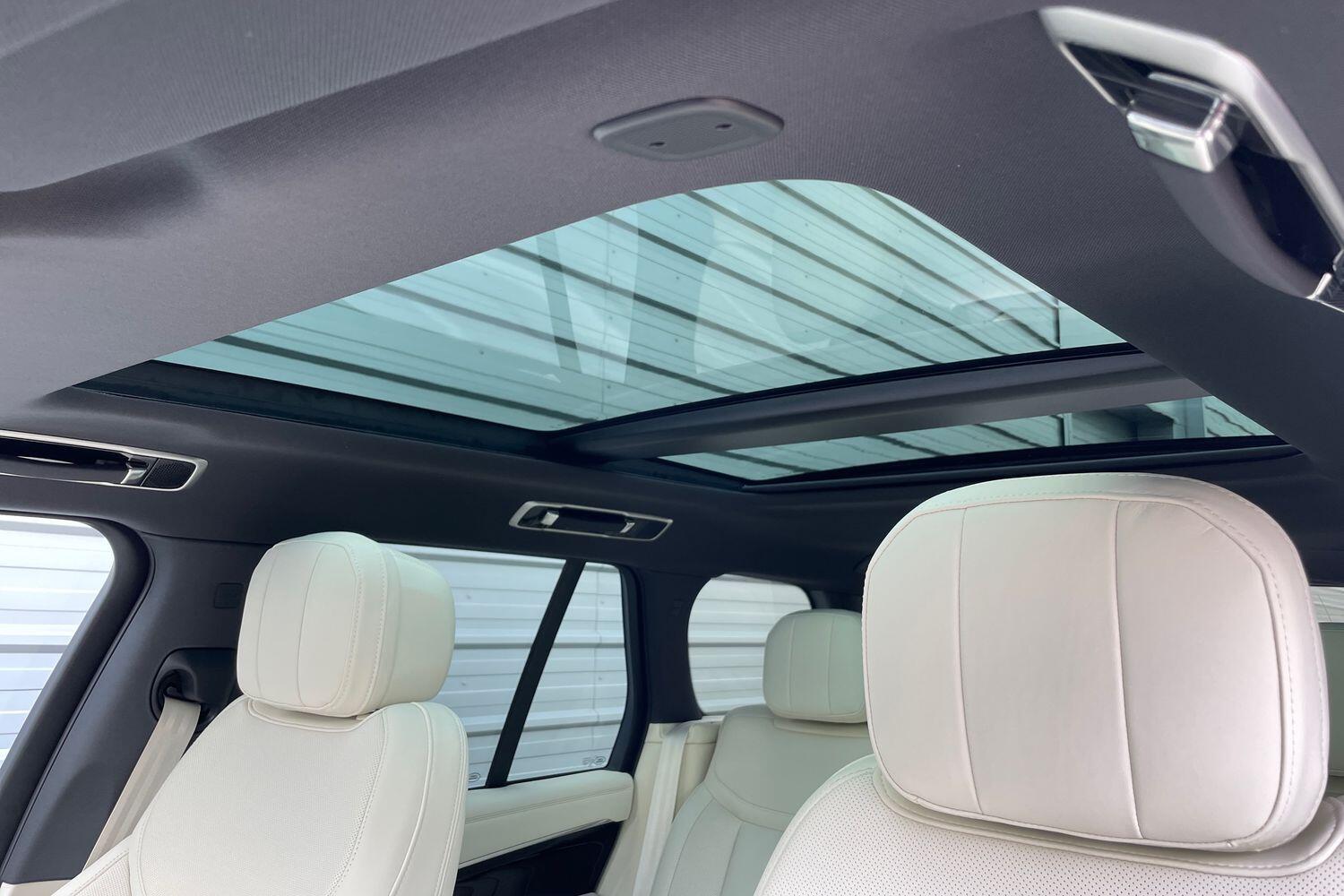 Used Land Rover Range Rover 2025 for sale - 77175356: Photo 4