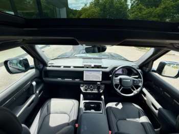Used Land Rover Defender 2022 for sale - 75140678: Photo