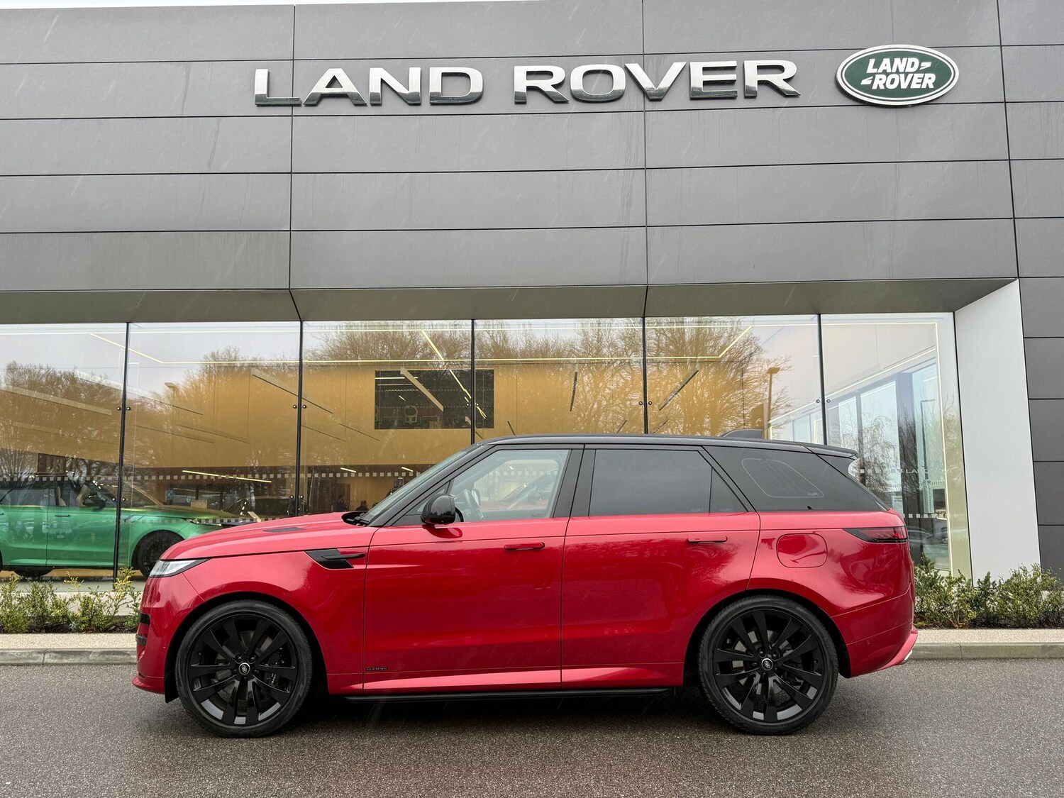 Used Land Rover Range Rover Sport 2024 for sale - 77456309: Photo 9