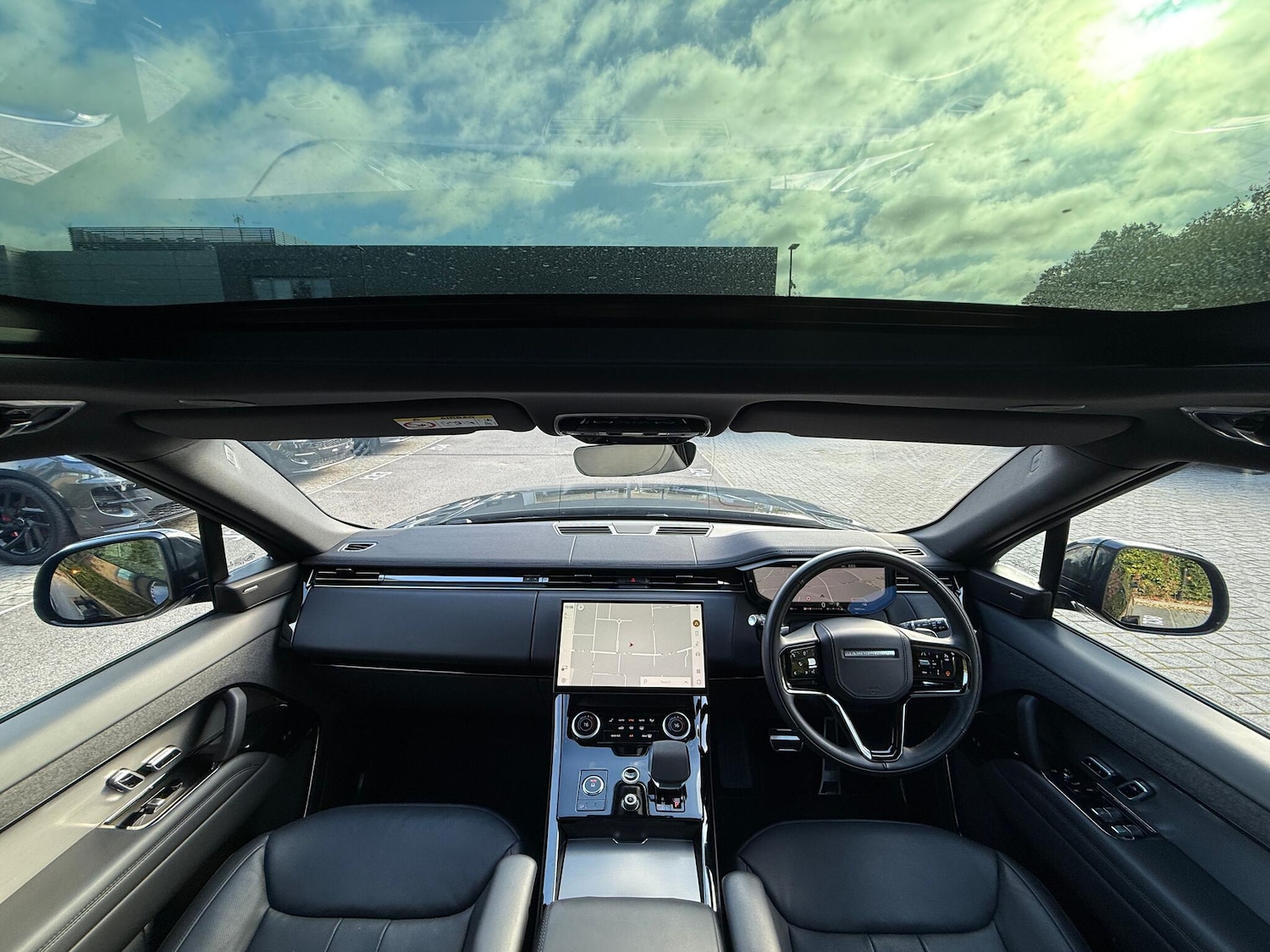 Used Land Rover Range Rover Sport 2023 for sale - 77387561: Photo 4