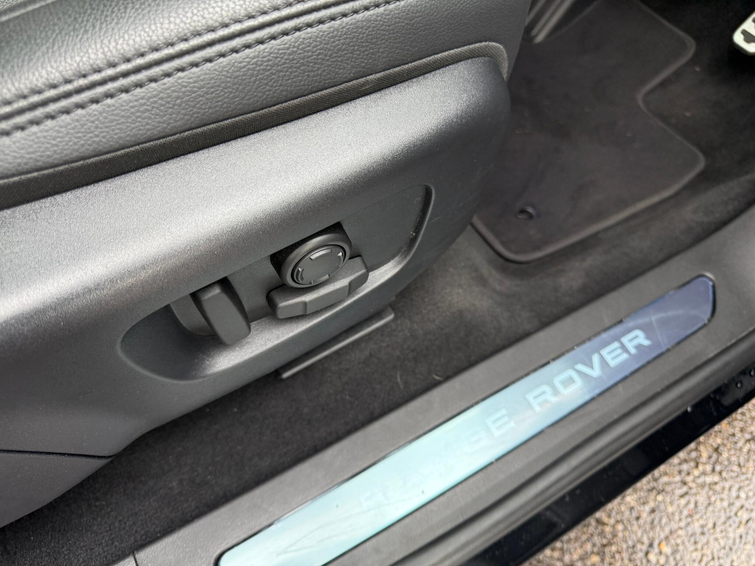 Used Land Rover Range Rover Evoque for sale - 76633418: Photo 38