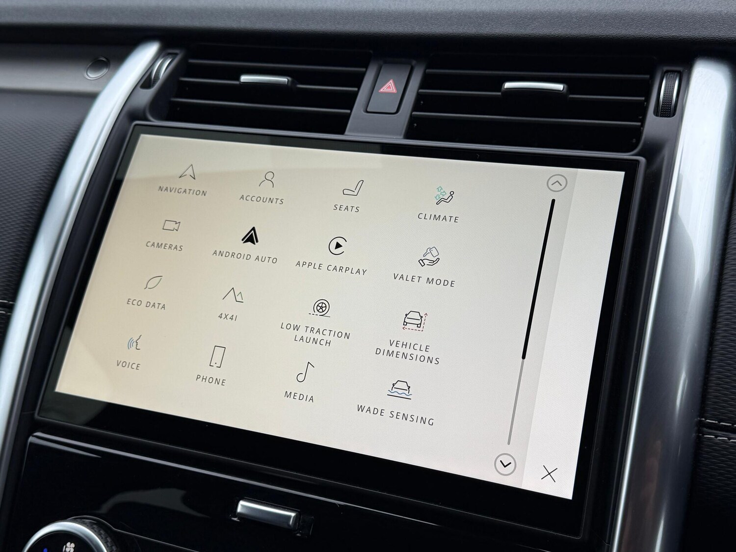 Used Land Rover Discovery 2024 for sale - 77637819: Photo 32