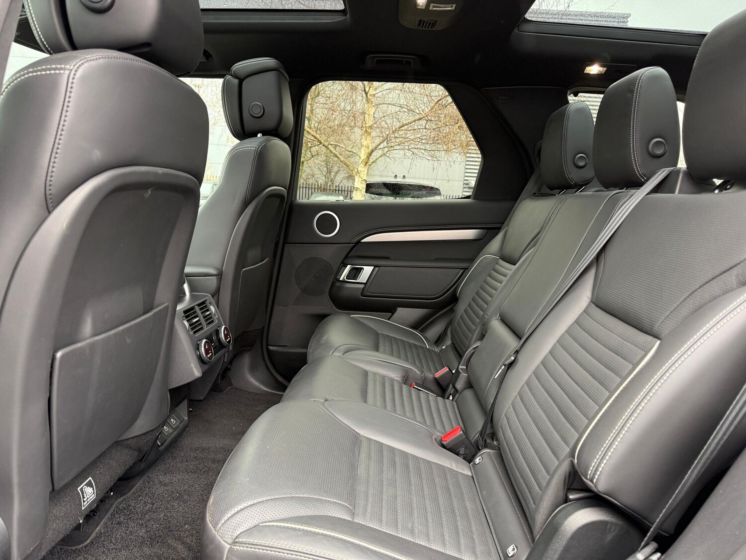 Used Land Rover Discovery 2024 for sale - 77637819: Photo 42