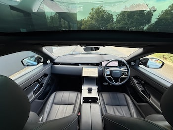 Used Land Rover Range Rover Evoque 2024 for sale - 76370489: Photo