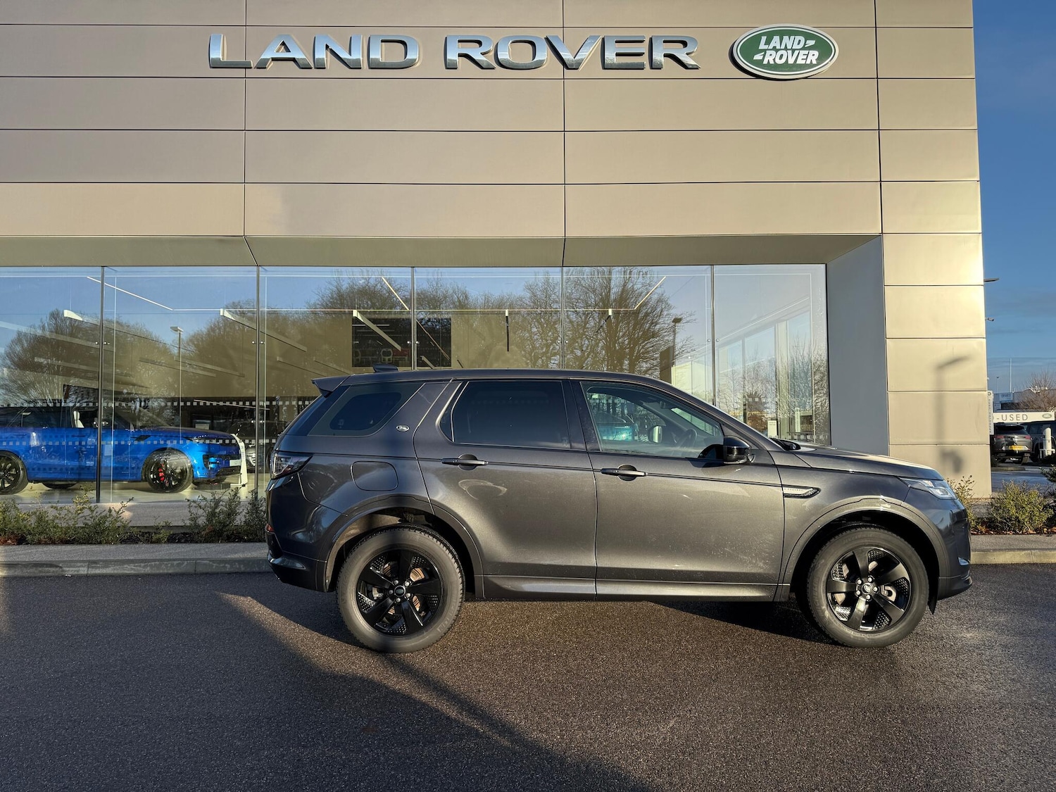 Used Land Rover Discovery Sport 2022 for sale - 77130800: Photo 2