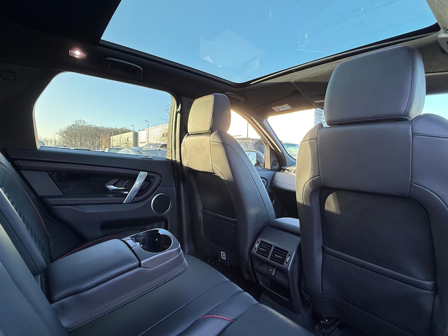 Used Land Rover Discovery Sport 2022 for sale - 77130800: Photo 32