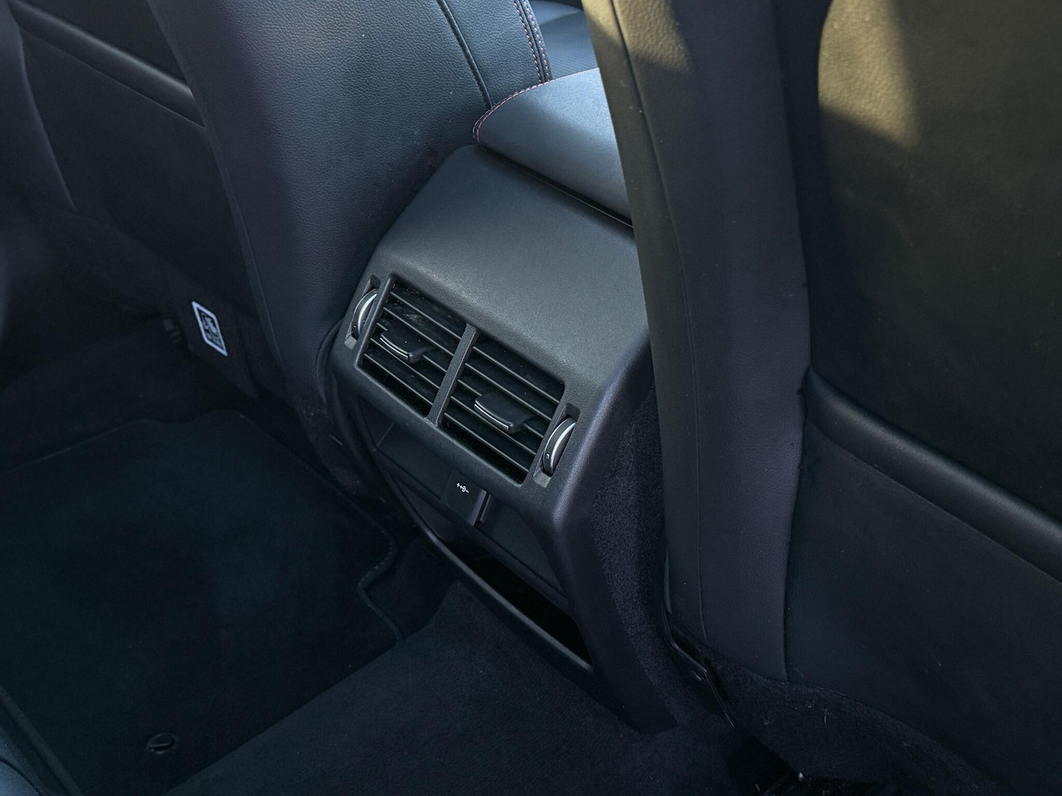 Used Land Rover Discovery Sport 2022 for sale - 77130800: Photo 34